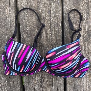 Victoria’s Secret PINK lightly lined bra